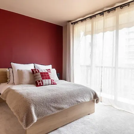 Trocadero Апартаменты *